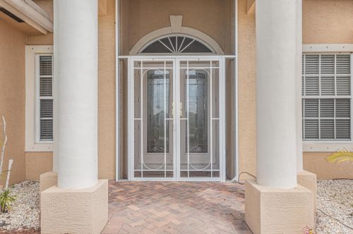 444 Kestor Dr, Fort Pierce, FL 34953-5519