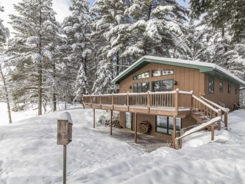 10633 Pine Grove Dr, Hazelhurst, WI 54531-9608
