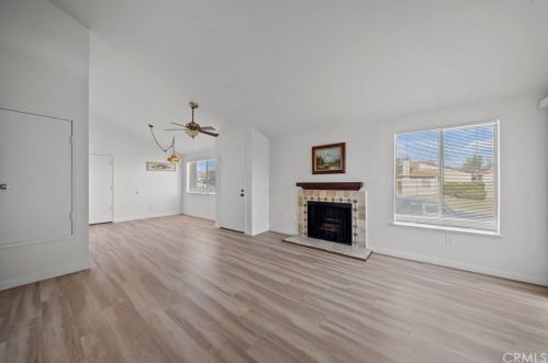 672 Parkview Dr, Lake Elsinore CA  92530-7071 exterior