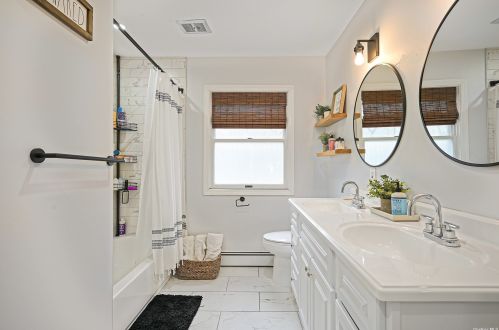 147 Waterside Ave, Northport NY  11768-2154 exterior