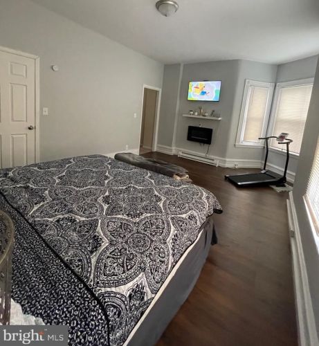 805 Main St, Norristown PA  19401-4103 exterior