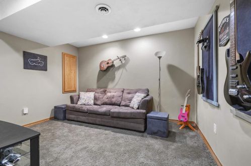 2922 Copper Mountain Ct, Green Bay WI  54313-3207 exterior