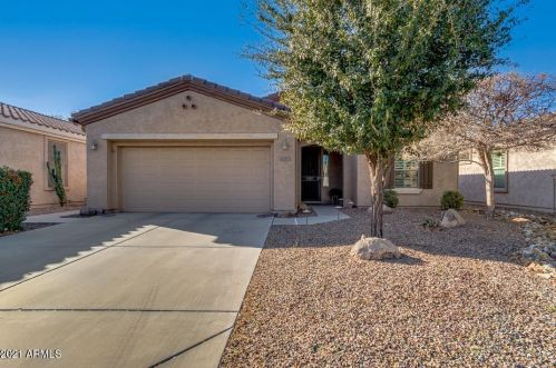 4747 Narrowleaf Dr, Gilbert, AZ 85298-4627