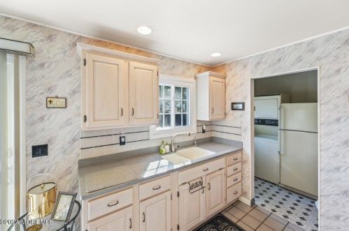 35 Bay Laurel Dr, Bricktown NJ  08723-6913 exterior