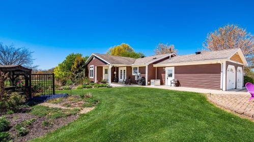 2306 Wesley Chapel Rd, Zanesville OH  43701-9334 exterior