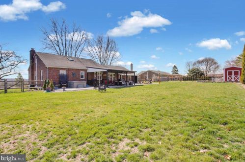 1024 Kercher Ave, Dauberville PA  19533-9389 exterior