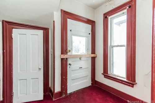 15 Wall St, Middletown CT 06457-4705 exterior