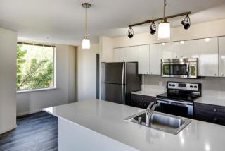 4801 Rainier Ave, Seattle WA  98118-1717 exterior