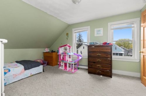 6 Woodside St, Salem MA 01970-1616 exterior