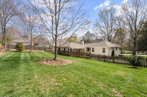 1518 Liberty Dr, Greensboro NC  27408-4928 exterior