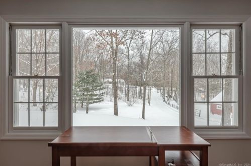 56 Great Ring Rd, Sandy Hook CT 06482-1605 exterior