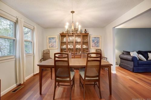 11 Timber Trl, Milford CT  06460-8616 exterior