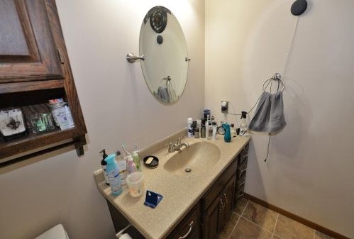 8249 57 Ave, Kenosha WI 53142-4758 exterior