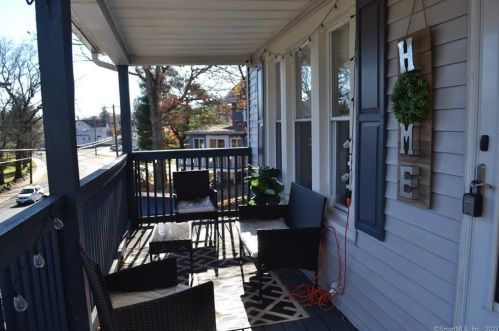545 Cooke St, Waterbury CT  06710-1424 exterior