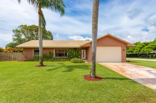 2602 Highland Ave, Delray Beach, FL 33445-8711