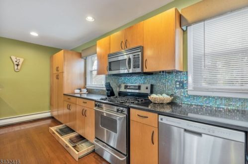 75 Shady Ln, Fanwood NJ  07023-1718 exterior