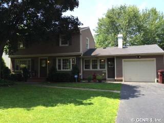 25 Barlow Dr, Rochester, NY 14626-2008