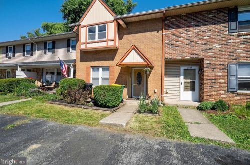 1883 Aster Rd, Macungie, PA 18062-8944