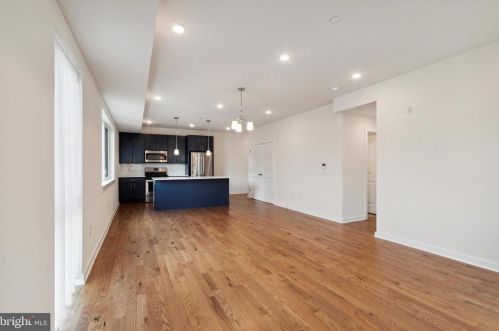 502 5th St, Philadelphia, PA 19122-1510