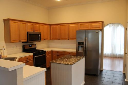 118 Pecan Vista Ln, Georgetown TX  78626-4540 exterior