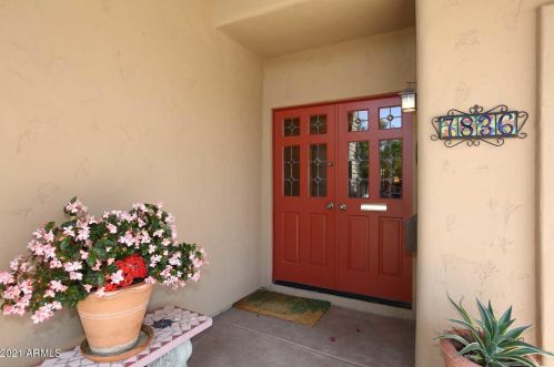 7836 Crestwood Way, Scottsdale, AZ 85250-7626