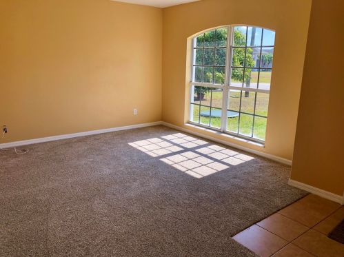 2214 Franklin St, Fort Pierce, FL 34953-2305