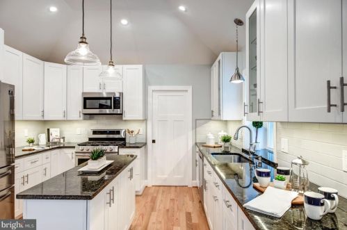 817 Bryn Mawr Ave, Newtown Square PA  19073-4333 exterior