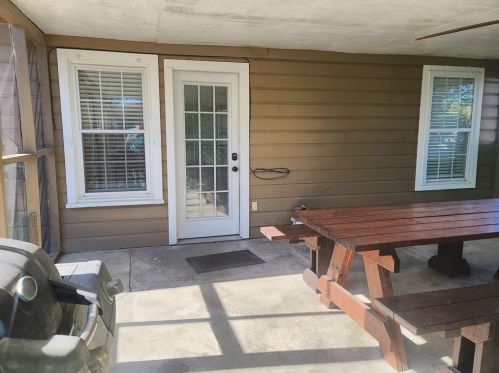 107 Bonita Ave, Galveston TX 77550-3105 exterior