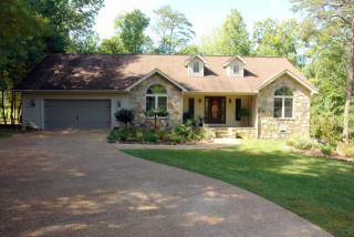 12 Creek Ct, Crossville, TN 38558-2875