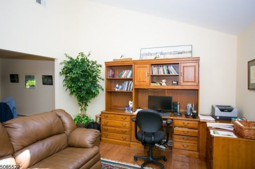 54 River Rd, Roxbury Township NJ  07836-9627 exterior