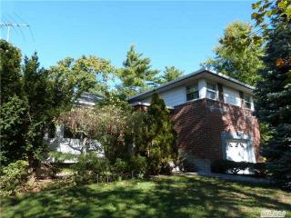 51 Audrey Rd, Westbury, NY 11590-1632