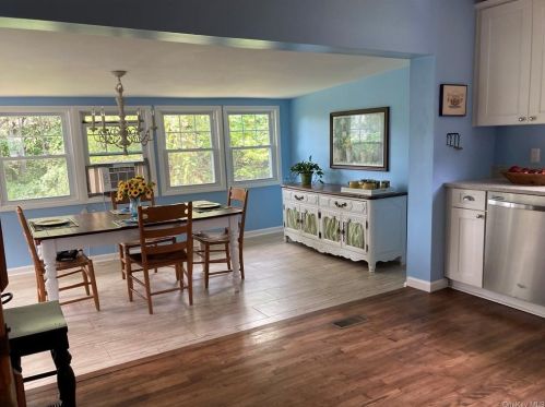 20 Scotchtown Pl, Middletown NY  10941-1434 exterior