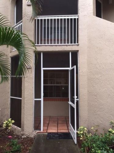 8606 3rd St, Hollywood, FL 33025-1436