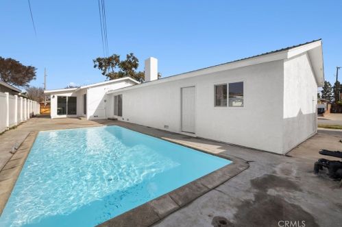 17833 Balfern Ave, Bellflower CA  90706-7154 exterior