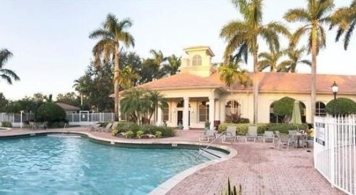 7865 19 Ct, Hollywood FL  33024-0923 exterior