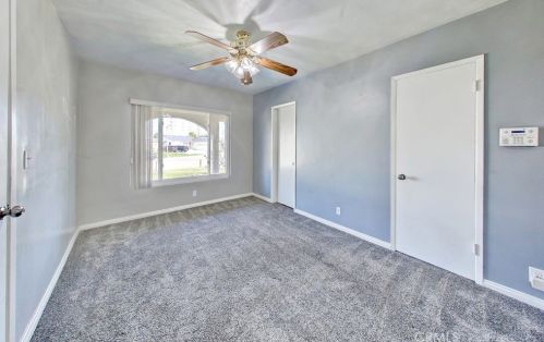 5207 Stevely Ave, Lakewood CA  90713-2114 exterior