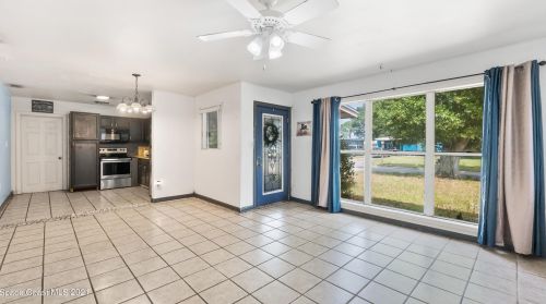 909 Acacia Way, Cocoa, FL 32922-6701