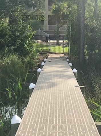 4321 Jelinek Dr, Milton FL  32583-3203 exterior