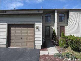 189 Lookout Cir, Syracuse, NY 13209-9680