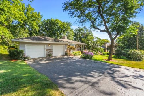 1505 Miller Rd, Lake Geneva WI  53147-1667 exterior