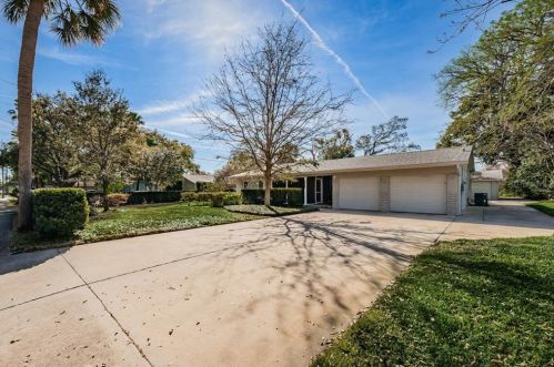 5400 Palmetto Rd, New Port Richey, FL 34652-1717
