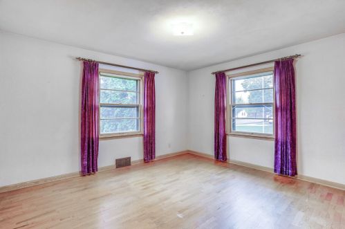 2126 Sunrise Dr, La Crosse WI  54601-6830 exterior