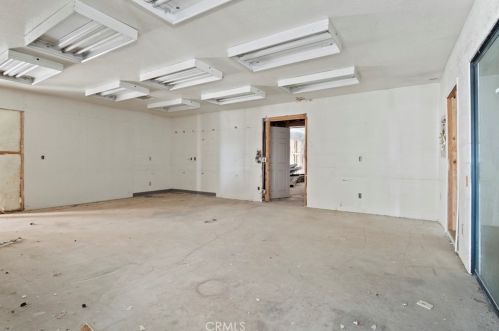 5041 Avenue, Lancaster CA  93534-7428 exterior