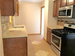 1441 Miner Rd, Cleveland OH  44124-1707 exterior