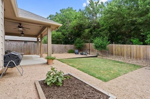 6629 Alleyton Dr, Austin TX 78725-2915 exterior