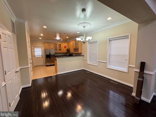 2239 Ridge Pl, Washington, DC 20020-4525