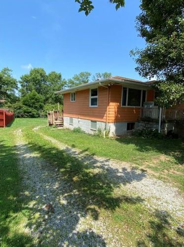 1019 Church St, Ruffs Dale, PA 15679-1759