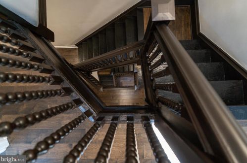 4425 Larchwood Ave, Philadelphia PA  19104-3915 exterior