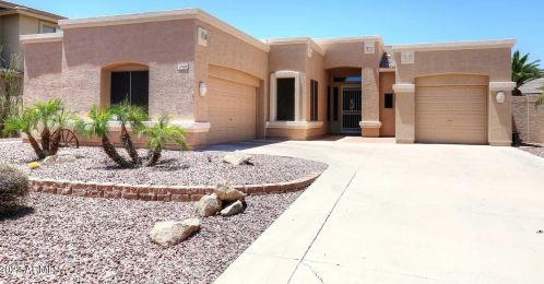 6768 Lone Cactus Dr, Glendale, AZ 85308-8935