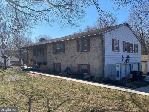 1421 Laurelwood Rd, Pottstown, PA 19465-7837